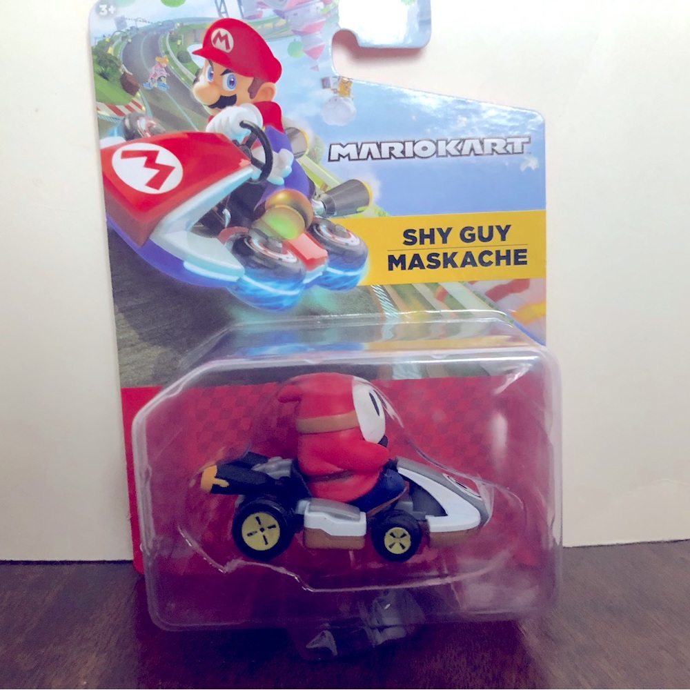 Mario Kart Shy Guy Figure Standard Kart Nintendo Race Car Toy Jakks Pacific NEW